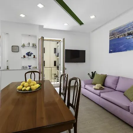 Rose House Apartment